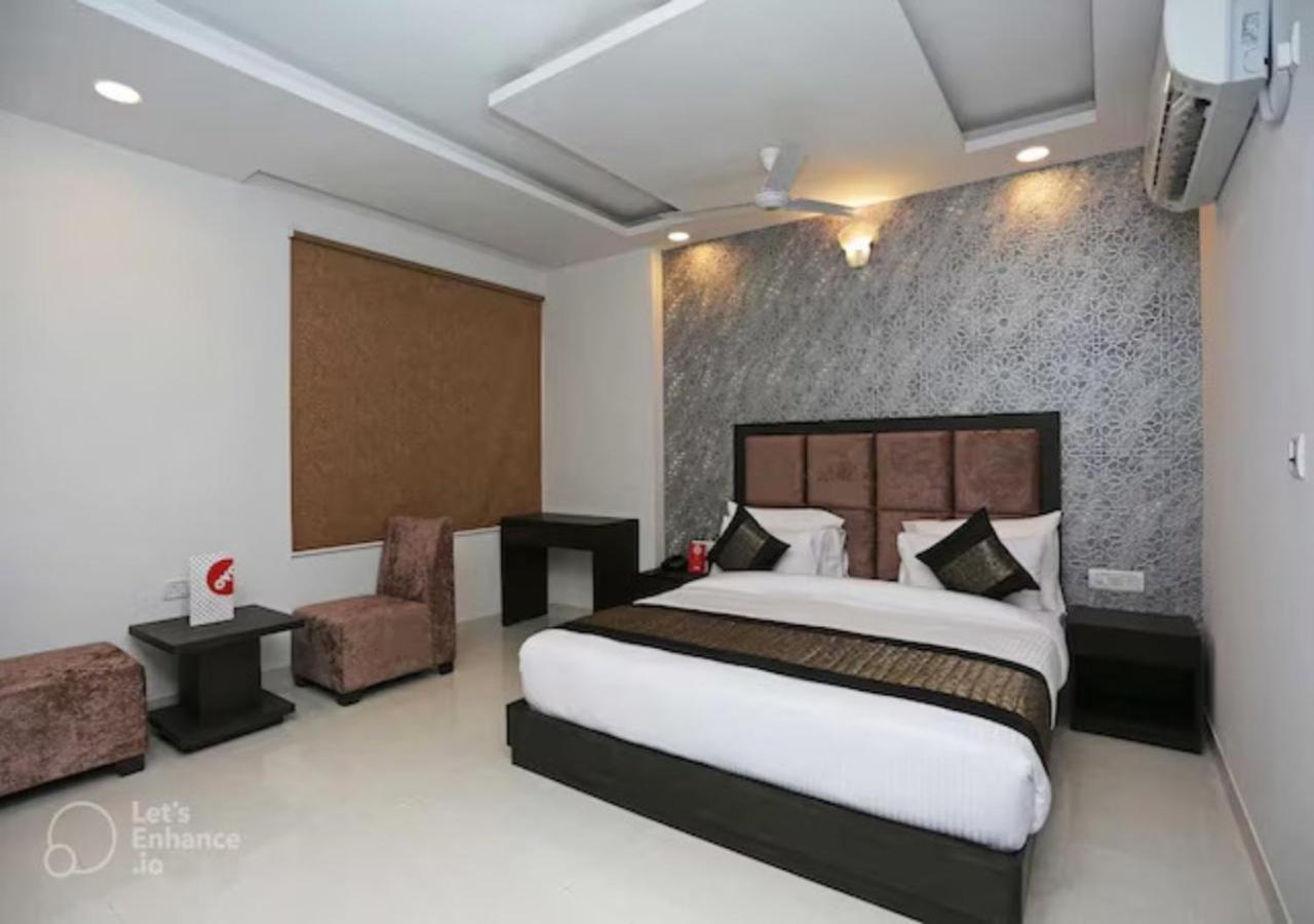 R S Plaza Near Igi International Airport Hotel New Delhi
